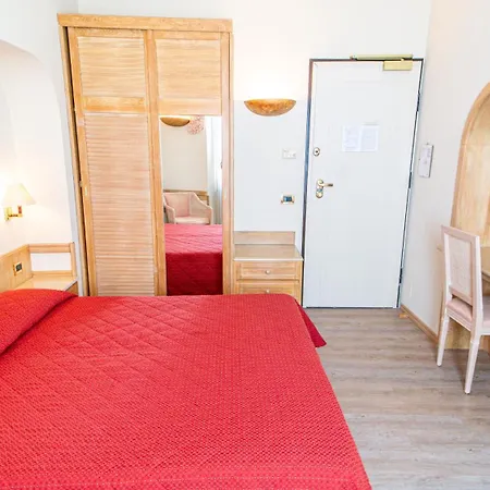 Bobby Executive Hotel 3*