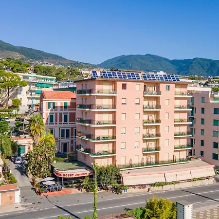 Bobby Executive Hotel 3*