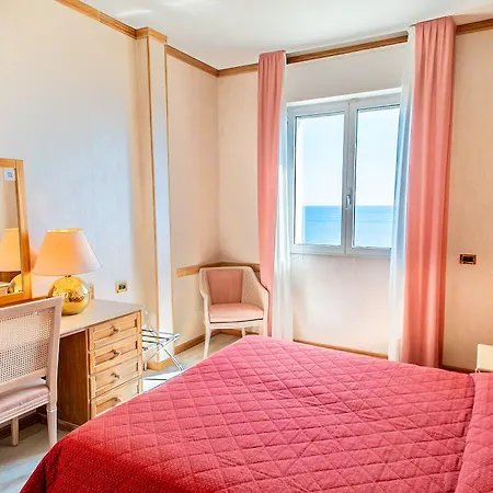 Hotel Bobby Executive San Remo