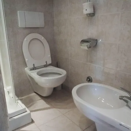 Bobby Executive Hotel