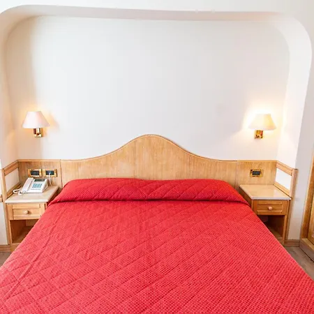 Bobby Executive Hotel 3*
