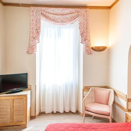 Bobby Executive 3* San Remo