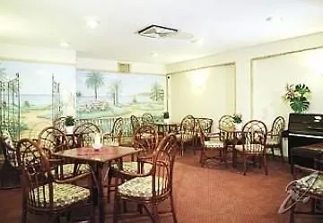 Bobby Executive Hotell 3*