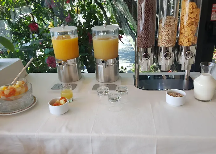 Bobby Executive ホテル 3*